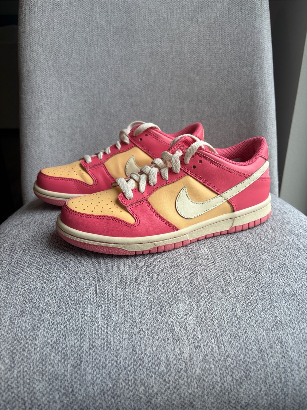 4.5 Y Nike Youth Peach and Pink Low-Top Sneakers